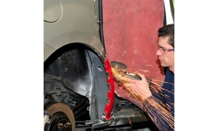 Auto Body Repairer